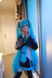 다나카 마나《VOCALOID》 Hatsune Miku [Cosplay Channel]