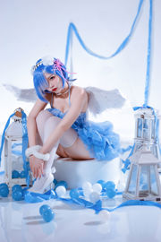 [Welfare COS] Coser popular Nizo Nisa - Rem Angel