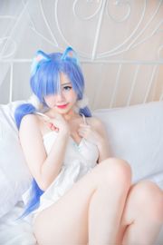 [Internet celebrity COS] Sally Dorasnow - Rem White Kitty