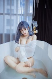 US line sama 《Bồn tắm》 [COSPLAY Girl]