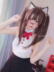 [Net Red COS] Cute Girl Coser scuote musica yo-yo-collant neri