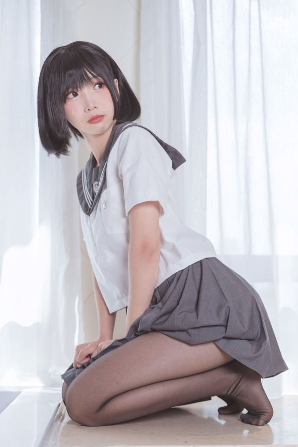 นางฟ้าแพนเค้ก "The Girl in the Brain Black Silk JK" [Welfare COSPLAY]